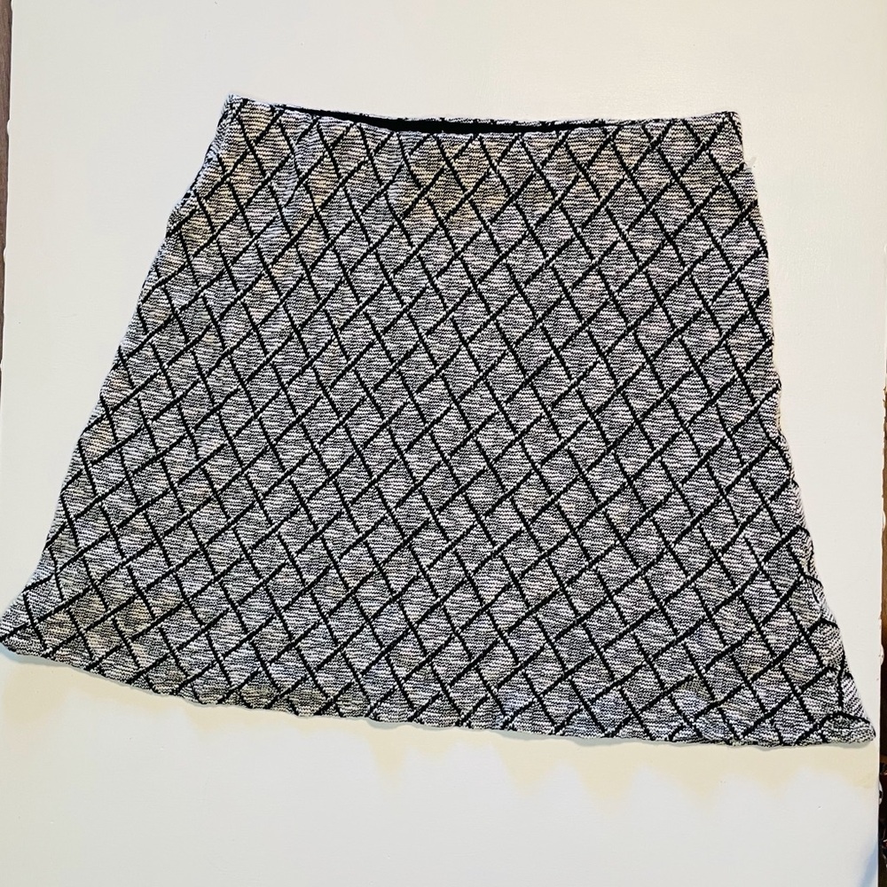 Margaret M Black & White Lattice Diamond Print A-Line Skirt - Size L